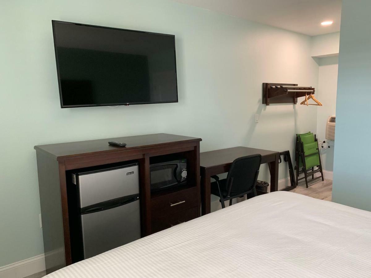 Atlantic Shores Motel Daytona Beach Shores Bagian luar foto